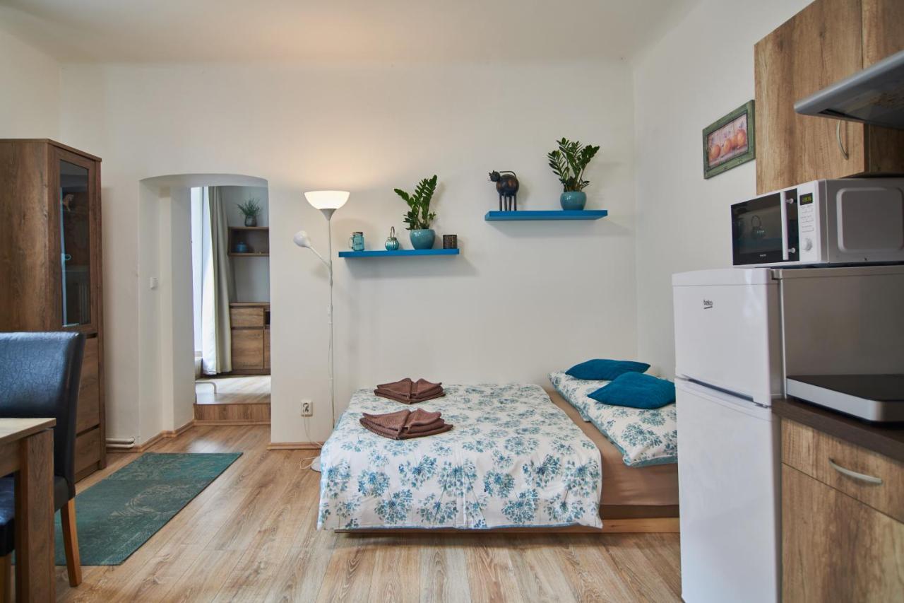 Nice Home To Stay At Prague Close To Castle With Terrace And Garden Εξωτερικό φωτογραφία