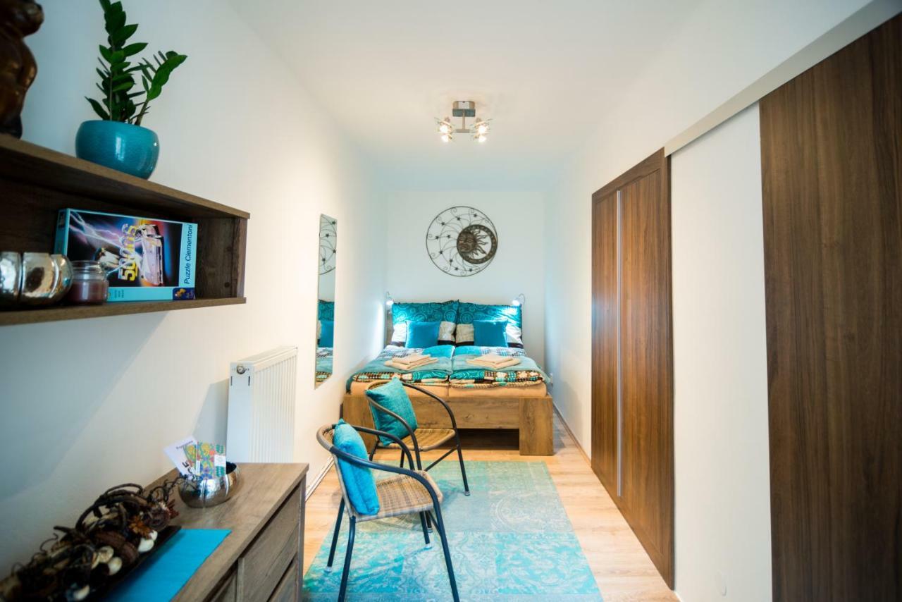 Nice Home To Stay At Prague Close To Castle With Terrace And Garden Εξωτερικό φωτογραφία