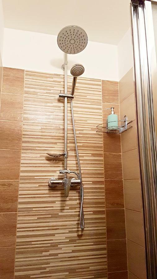 Nice Home To Stay At Prague Close To Castle With Terrace And Garden Εξωτερικό φωτογραφία
