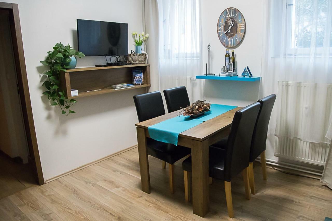 Nice Home To Stay At Prague Close To Castle With Terrace And Garden Εξωτερικό φωτογραφία